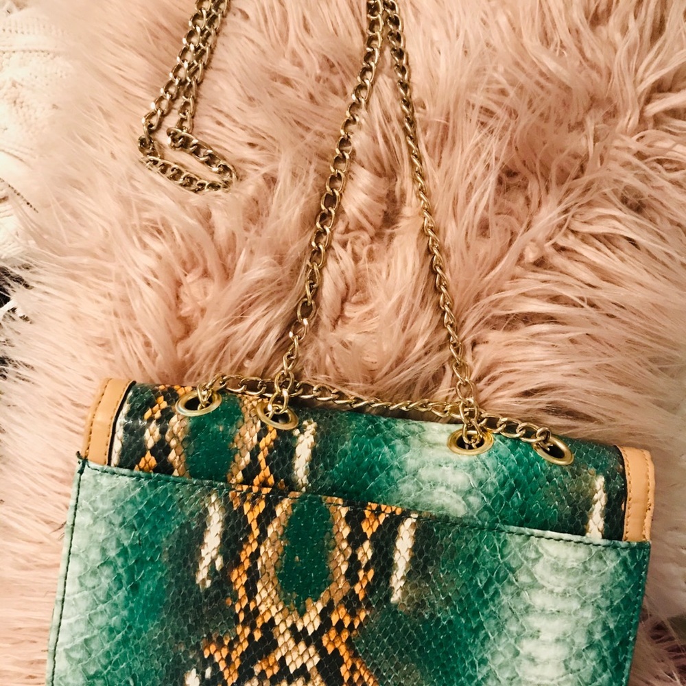Purse - Picture 2 of 5